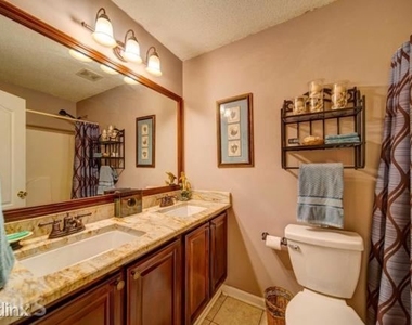 4806r Chasebrook Drive - Photo Thumbnail 7