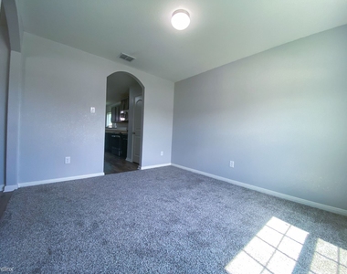 3431 Southton View - Photo Thumbnail 5