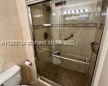 18031 Biscayne Blvd Apt 1901 - Photo Thumbnail 6