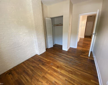 888 Huntington Ave Apt 8 - Photo Thumbnail 8