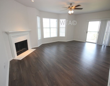 680 E Basse Rd - Photo Thumbnail 10