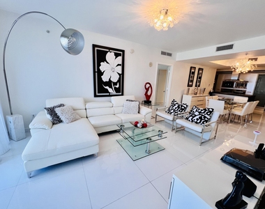 18201 Collins Avenue - Photo Thumbnail 14