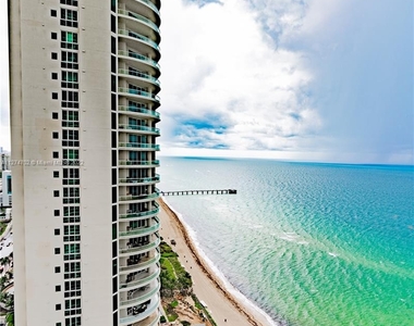 16001 Collins Ave - Photo Thumbnail 33