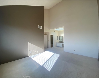 1635 Clark Avenue - Photo Thumbnail 40