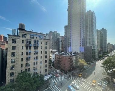 East 35th Street - Photo Thumbnail 7