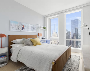 555 west 38 street  - Photo Thumbnail 7