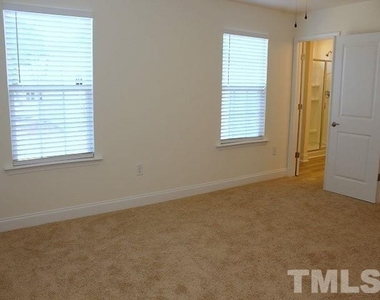 29 Shady Oaks Road - Photo Thumbnail 17