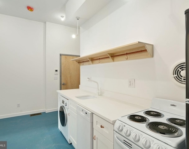 2329 Frankford Avenue - Photo Thumbnail 5