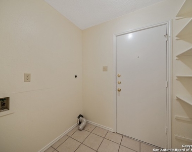 727 Cypressbrook Dr - Photo Thumbnail 27