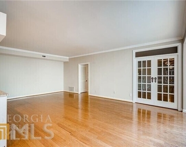 2632 Peachtree Rd Nw  #a-301 - Photo Thumbnail 19