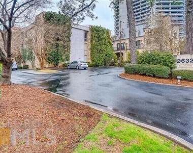 2632 Peachtree Rd Nw  #a-301 - Photo Thumbnail 3