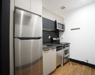 562 Park Place - Photo Thumbnail 0