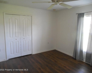 3441 Montano Avenue - Photo Thumbnail 22