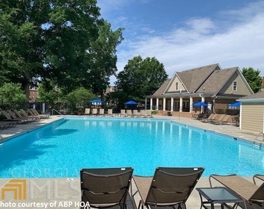 10507 Holliwell Court - Photo Thumbnail 18