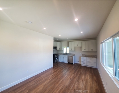 15700 Marilla Street 1/2 - Photo Thumbnail 2