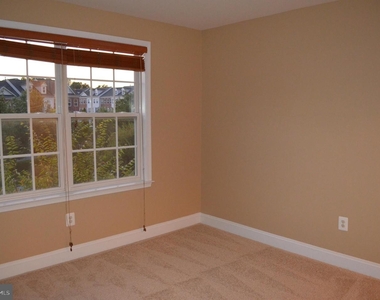 9809 Sweet Maple Ln - Photo Thumbnail 25