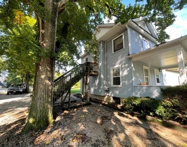 440 Ingalton Avenue - Photo Thumbnail 10