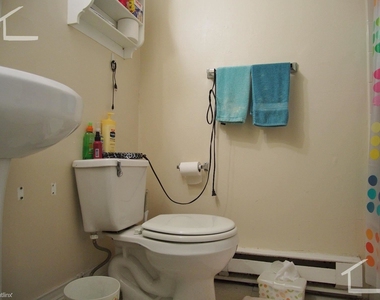 892 Huntington Ave Apt 4 - Photo Thumbnail 11