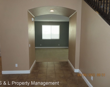 29420 Preston Place - Photo Thumbnail 9