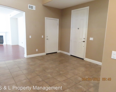 29420 Preston Place - Photo Thumbnail 2