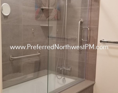 1600 Pearl St #304 - Photo Thumbnail 10