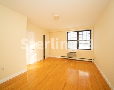 14-31 Astoria Boulevard - Photo Thumbnail 13