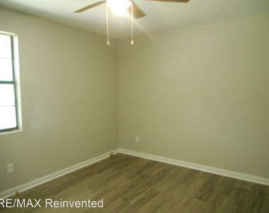 4325 Woodvalley Pl - Photo Thumbnail 10