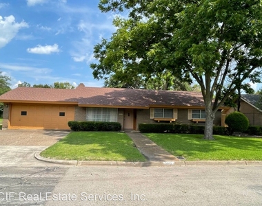 5412 Lake Crest St - Photo Thumbnail 0