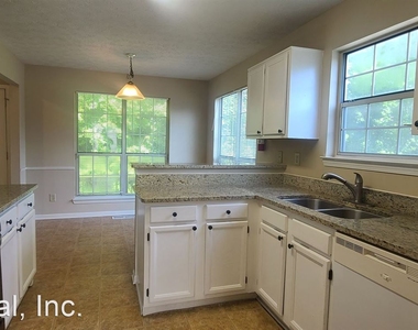 2821 Sweet Oaks Ct. - Photo Thumbnail 4