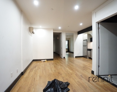 562 Park Place - Photo Thumbnail 10