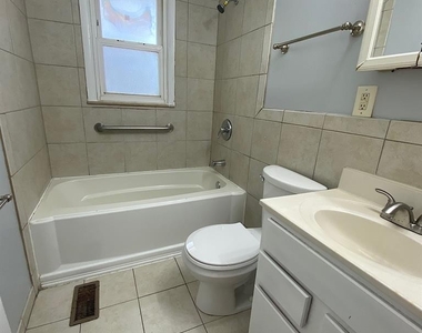 5541 East 40th Street - Photo Thumbnail 12