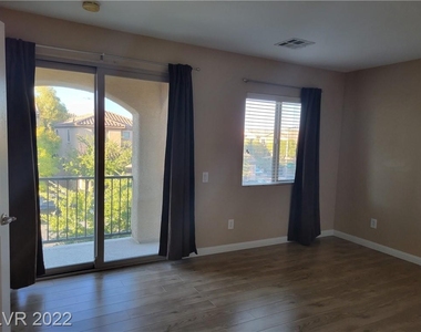 11821 Alava Avenue - Photo Thumbnail 26