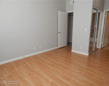 2201 Ramsgate Drive - Photo Thumbnail 10