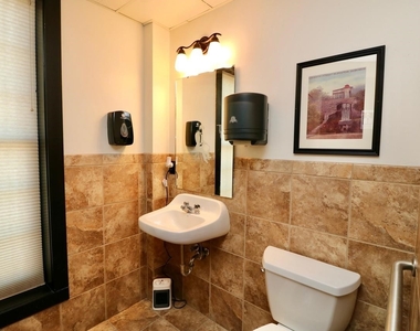 1108 Locust - Photo Thumbnail 24