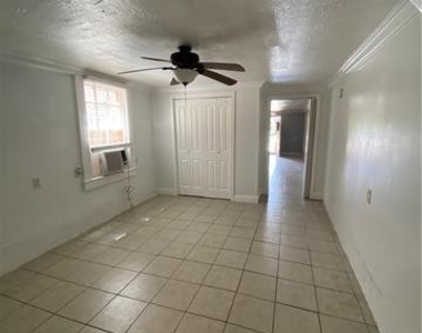 3421 Iberville Street - Photo Thumbnail 4