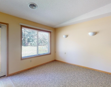 1204 Weston Avenue - Photo Thumbnail 23