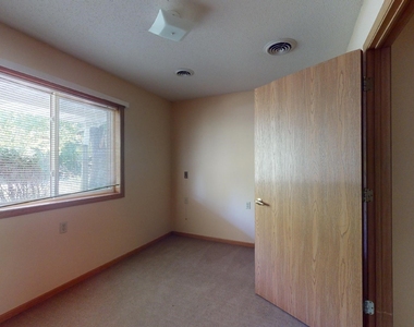 1204 Weston Avenue - Photo Thumbnail 27