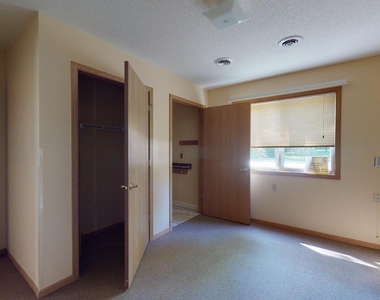 1204 Weston Avenue - Photo Thumbnail 29