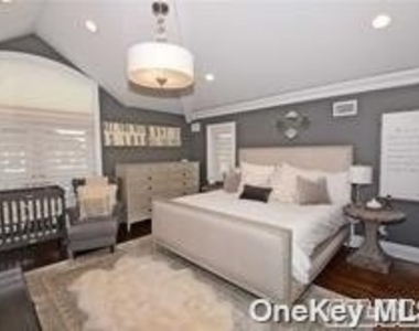 1051 Oceanfront - Photo Thumbnail 12