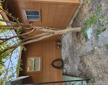 307 Latch Dr - Photo Thumbnail 30