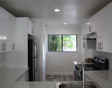 9472 Palm Cir S # 9472 - Photo Thumbnail 1