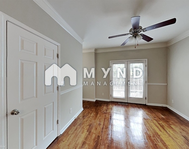 1579 Laurel Park Pl - Photo Thumbnail 2