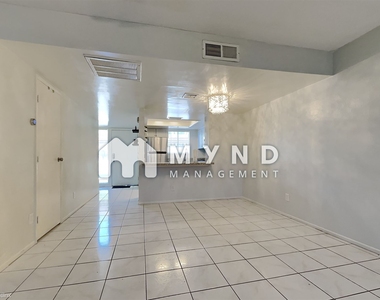 1601 W Sunnyside Dr Unit 125 - Photo Thumbnail 13