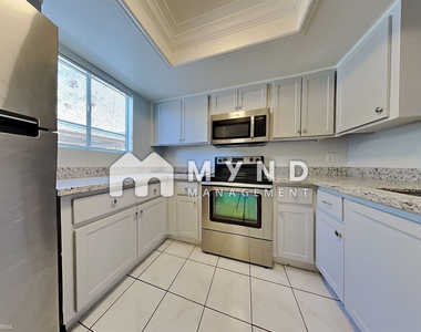 1601 W Sunnyside Dr Unit 125 - Photo Thumbnail 8