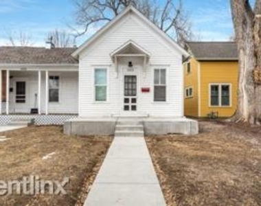 1018 Akin Avenue - Photo Thumbnail 10