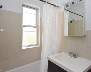 5301 N. Ashland, Unit 305 - Photo Thumbnail 16