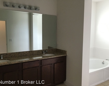 14493 Breakwater Way - Photo Thumbnail 12