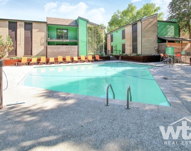 2310 Wickersham Ln - Photo Thumbnail 13