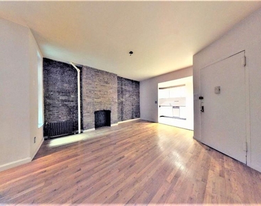 164 East 90 Street - Photo Thumbnail 5