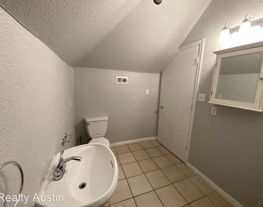 2830 San Gabriel Street - Photo Thumbnail 18